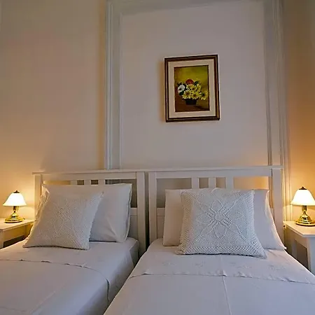 Golden Couette-café 4*